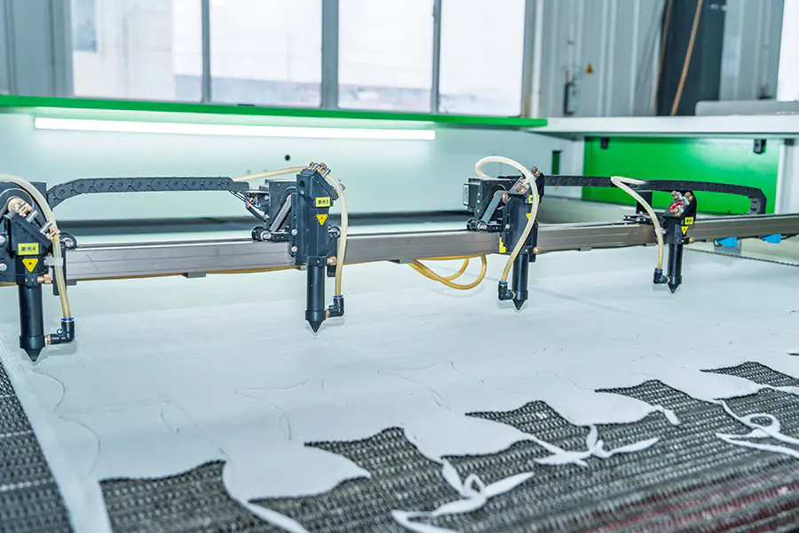 Cắt Laser